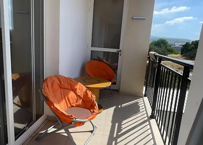 Beautiful & Cozy In Paphos *