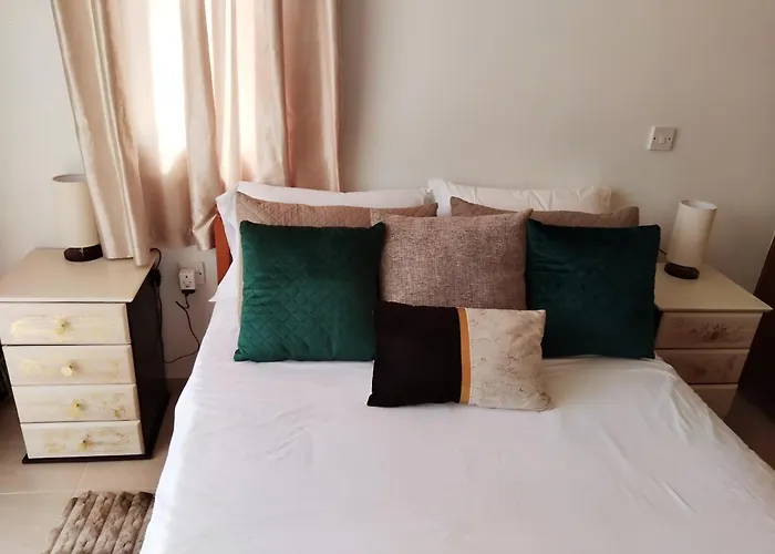 Beautiful & Cozy In Paphos Apartment