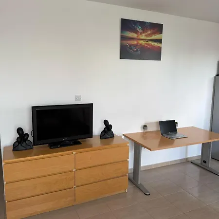 Apartment Beautiful & Cozy In Paphos *