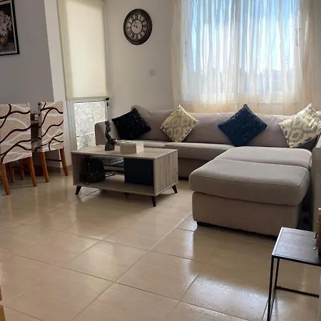Beautiful & Cozy In Paphos * Aglantzia