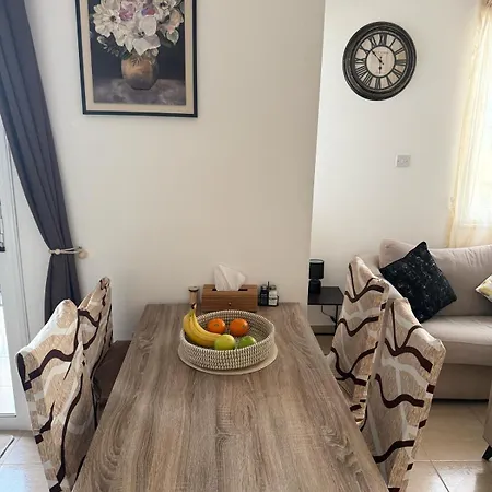 Beautiful & Cozy In Paphos Apartment