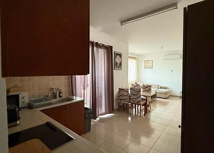 Beautiful & Cozy In Paphos Apartamento Kissonerga